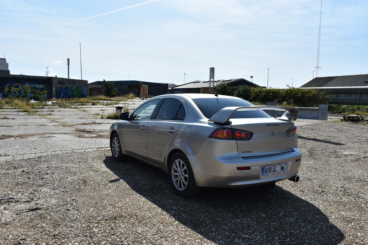 Mitsubishi Lancer X Sports Sedan billede 6