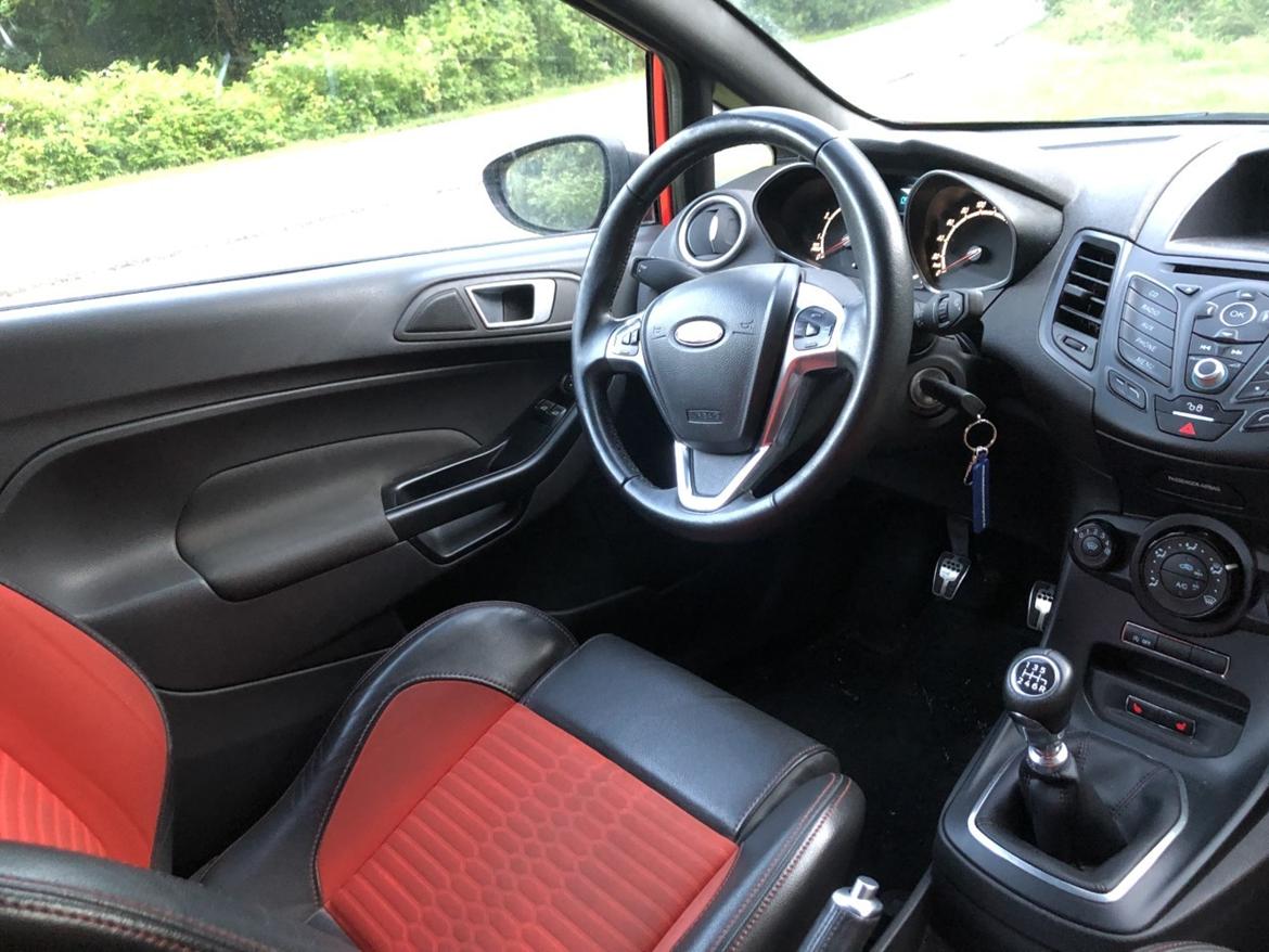 Ford Fiesta Red Edition 1,0 scti  - Sommeren 2021 billede 12