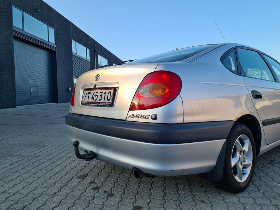 Toyota Avensis billede 5