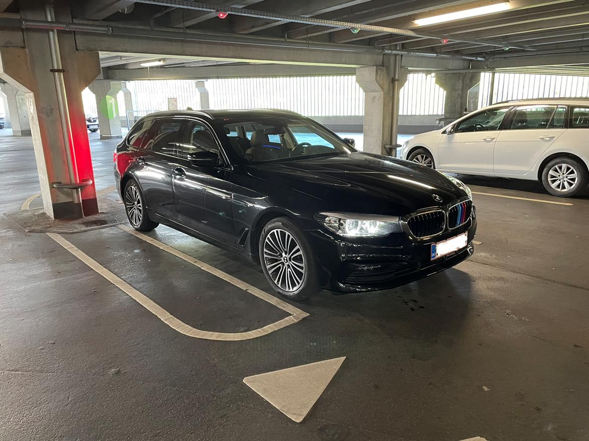 BMW 520d G31 Touring Sport Line billede 1