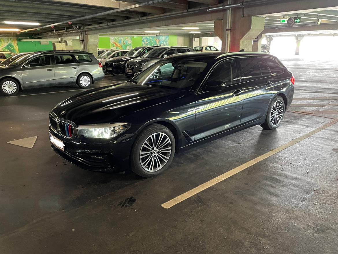 BMW 520d G31 Touring Sport Line billede 3