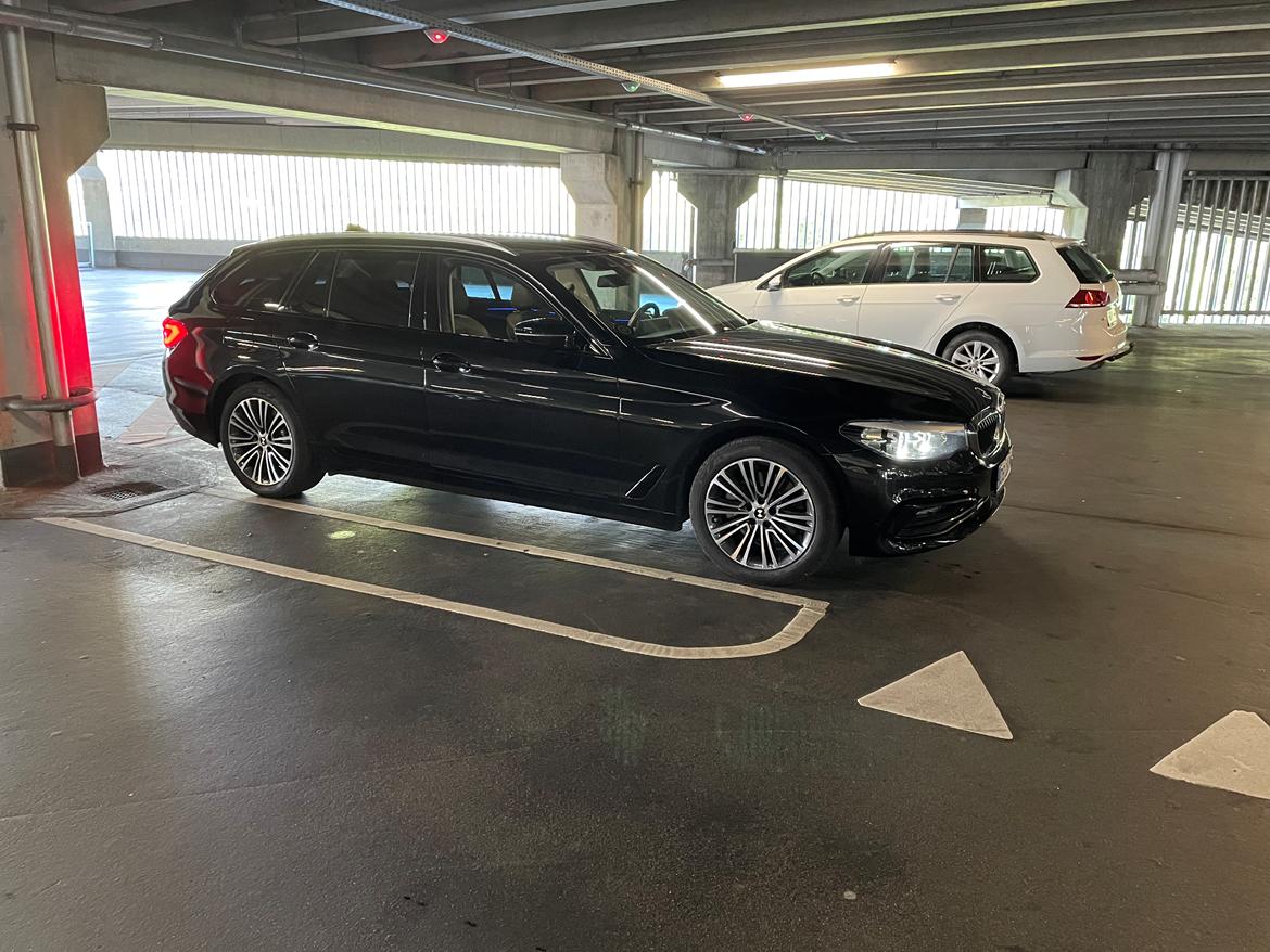 BMW 520d G31 Touring Sport Line billede 2