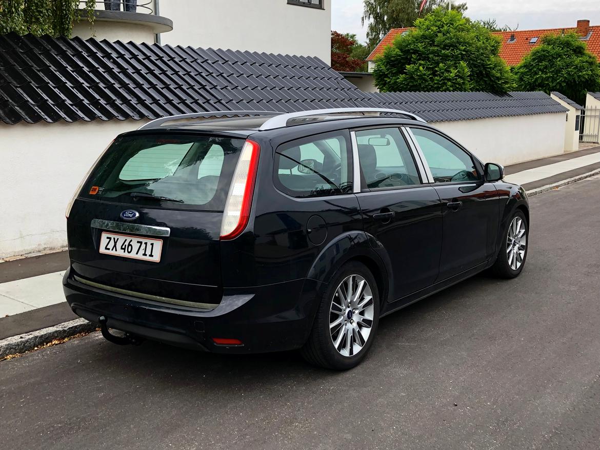 Ford Focus 1.6 benzin 2008 billede 1