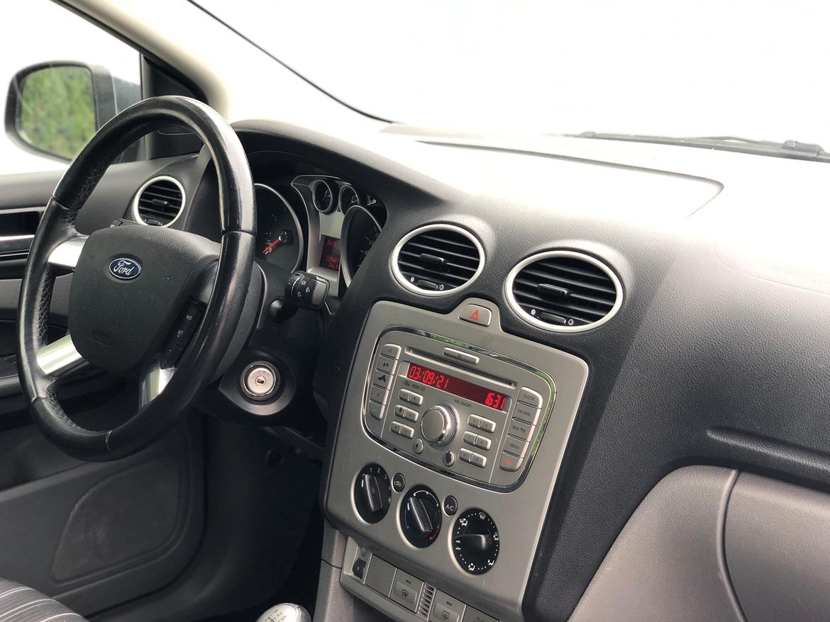 Ford Focus 1.6 benzin 2008 billede 16