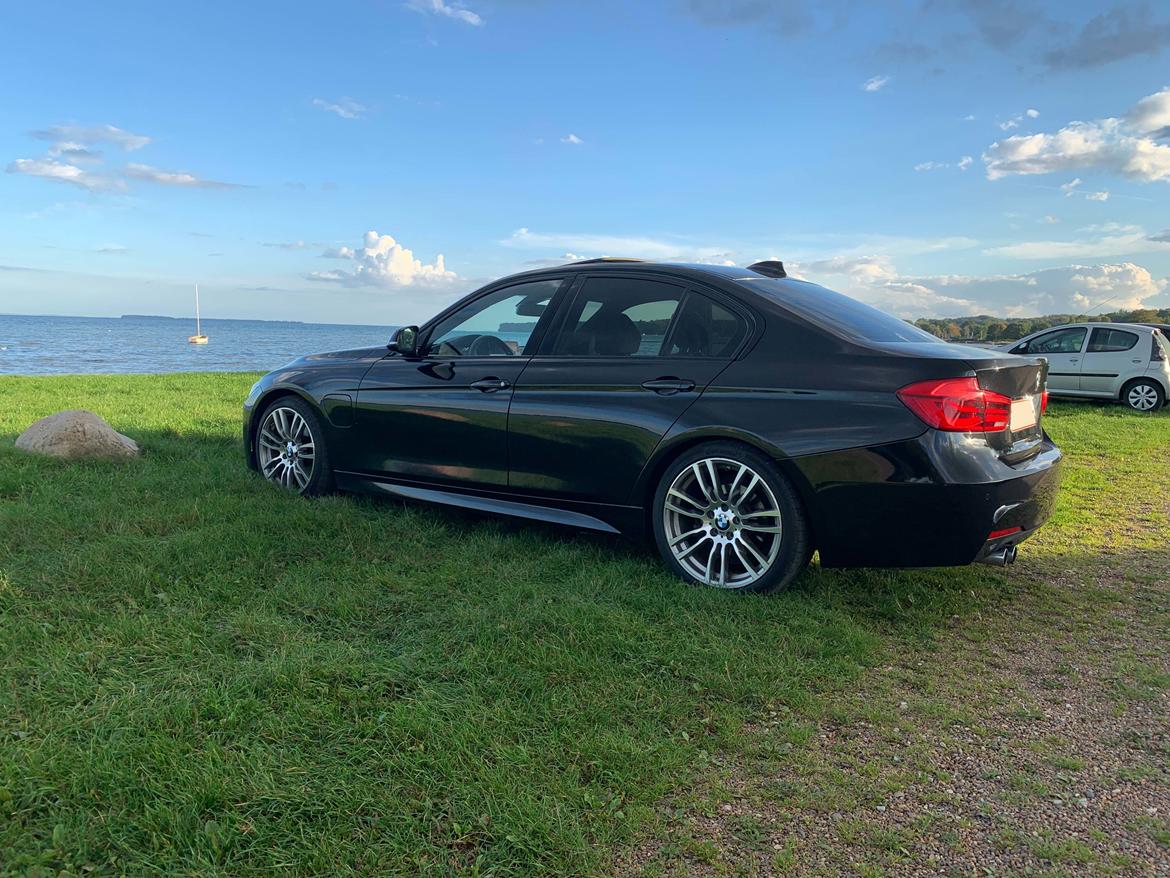 BMW F30 330e iPerformance billede 4