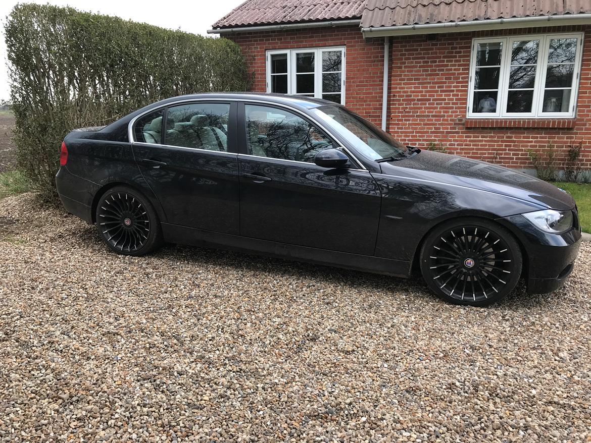 BMW E90 325d billede 8