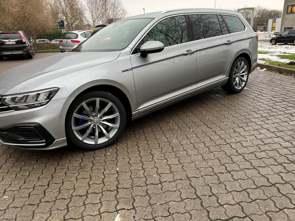 VW Passat B8.5 GTE Wagon Queen Family Truckster billede 13