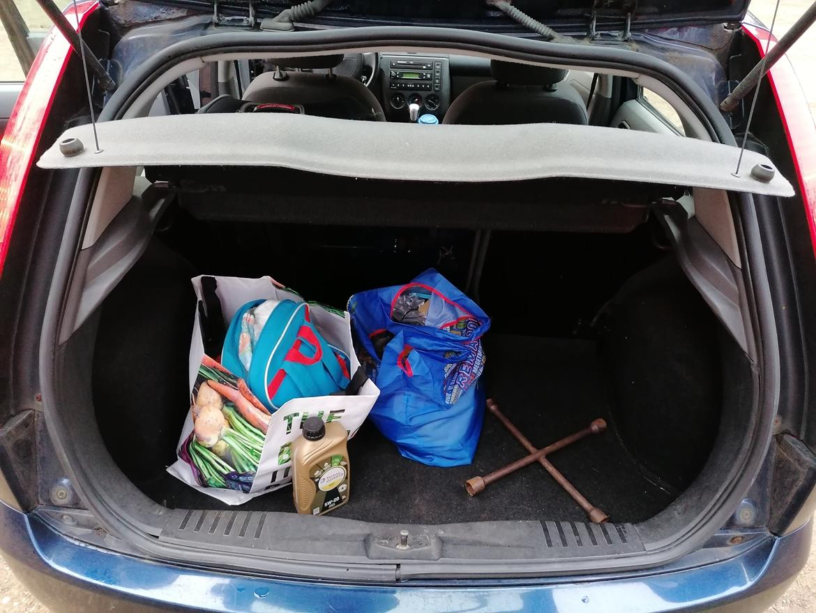 Ford Fiesta Mk. 6 *SKROTTET* - okay plads for den størrelse bil  billede 11