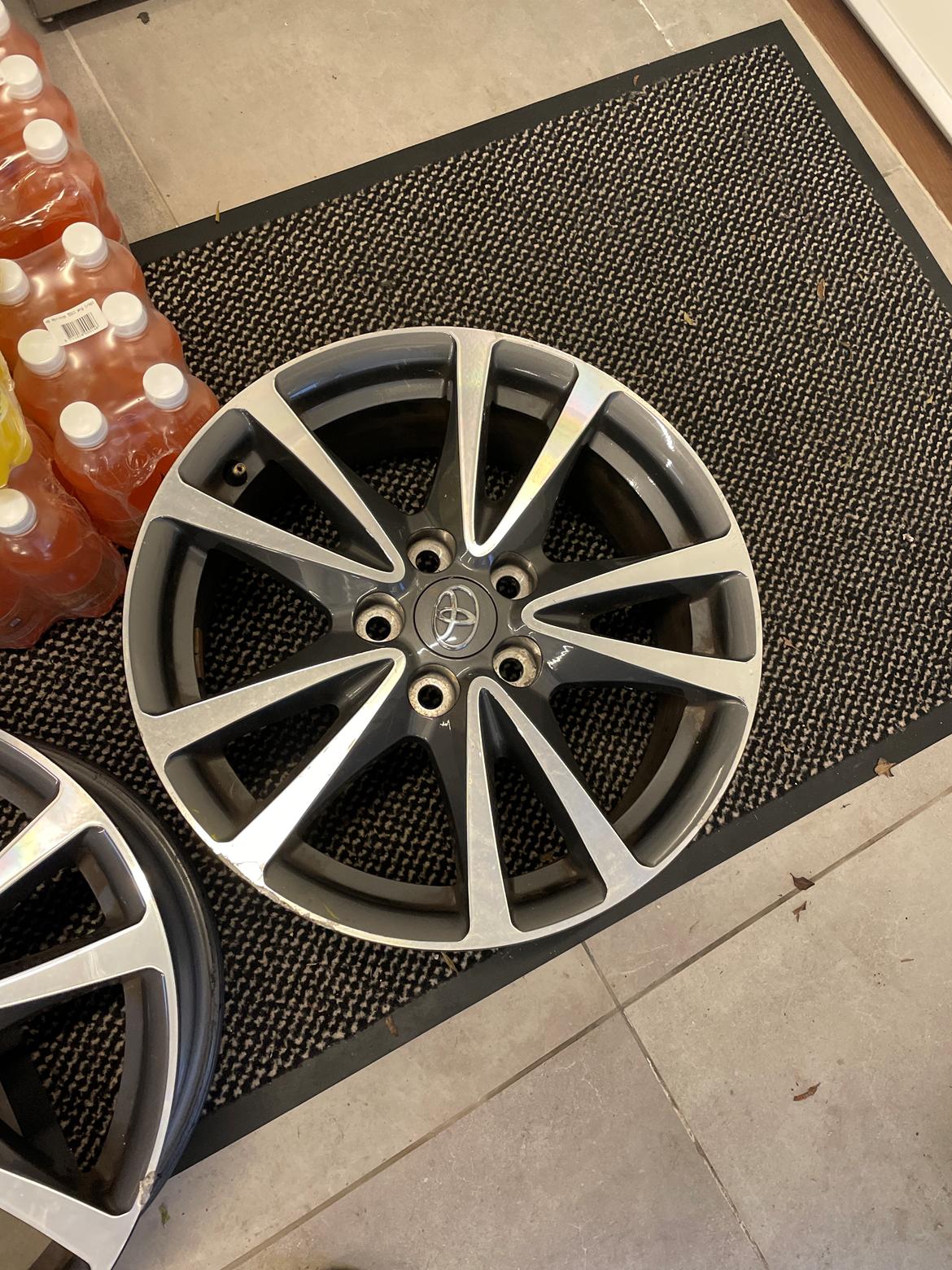 Toyota Avensis (Solgt) billede 12