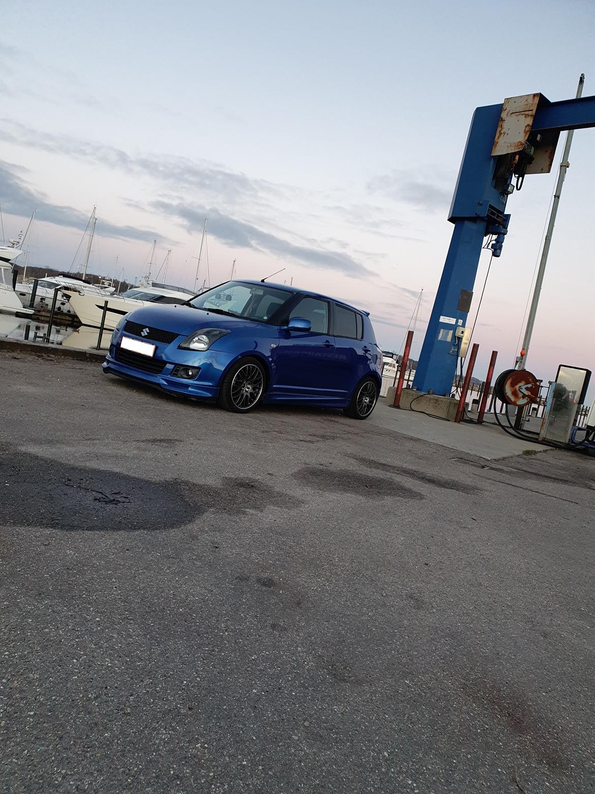 Suzuki swift 1,3 billede 18