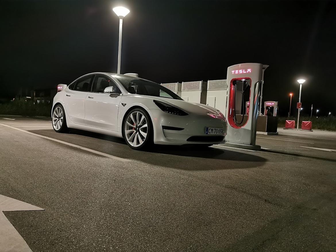 Tesla Model 3 Performance billede 1