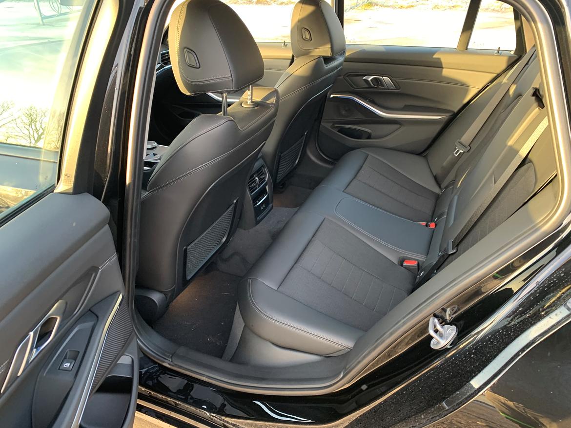 BMW 330e Touring billede 6
