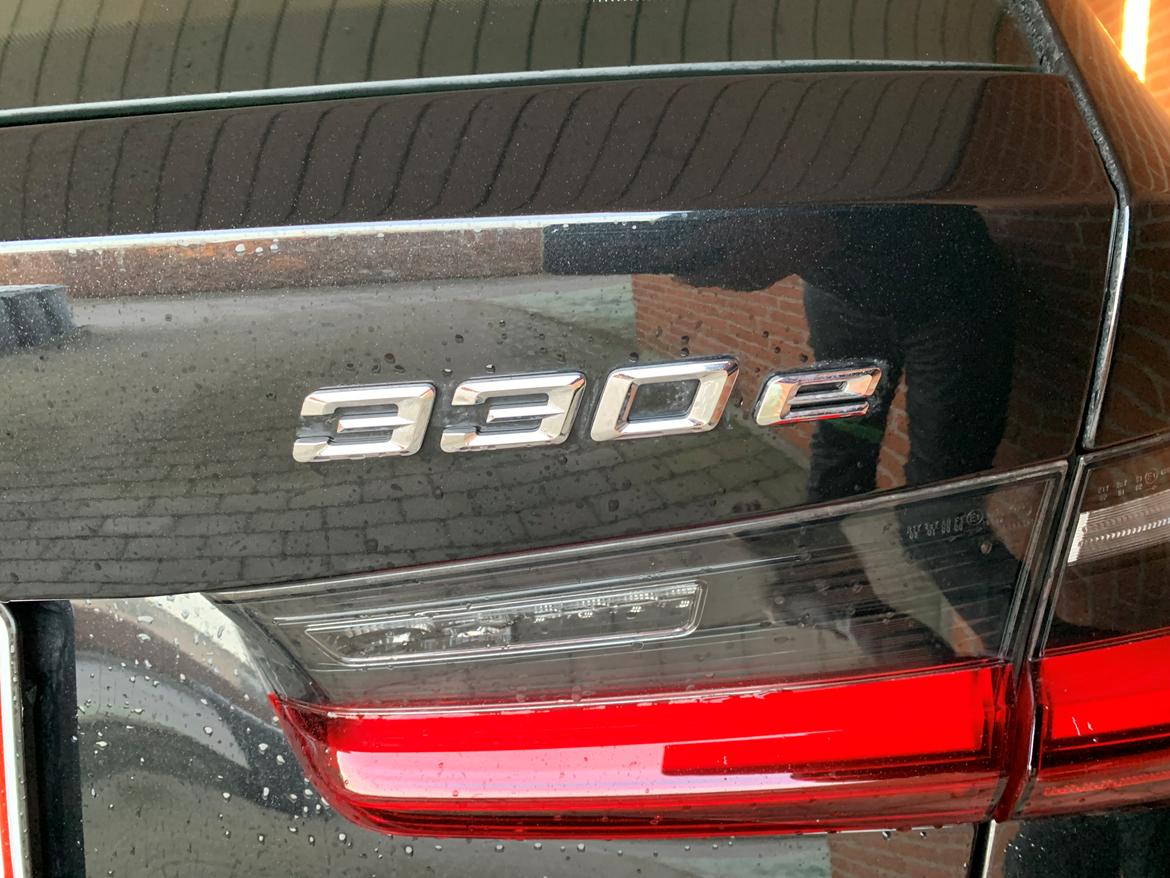 BMW 330e Touring billede 11