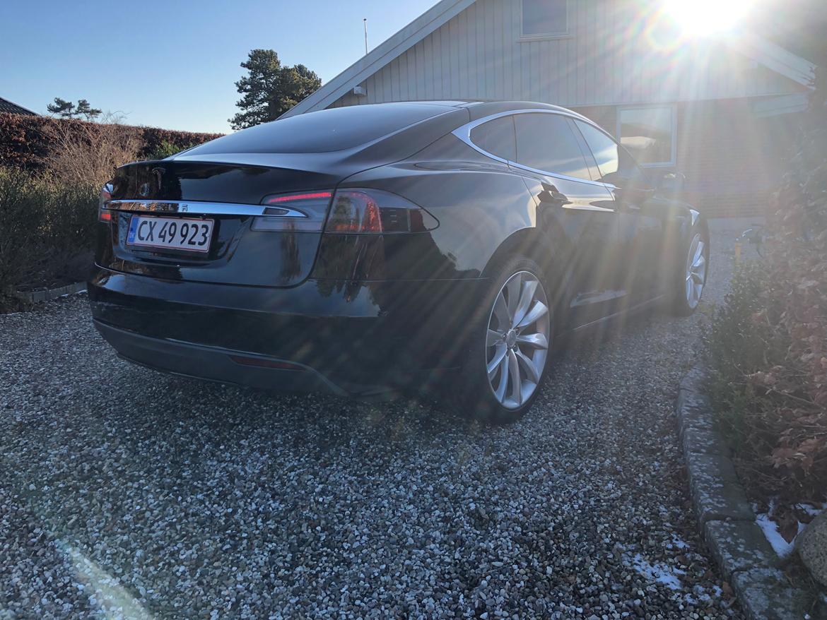 Tesla Model S85 billede 4