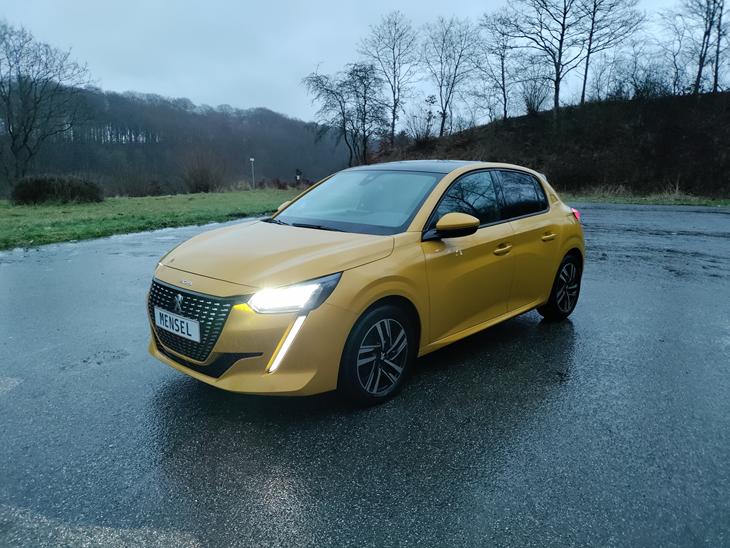 {{currentPhoto.altText}} billede {{currentPhoto.number}}