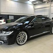 VW Arteon 2,0 tsi business r Line 
