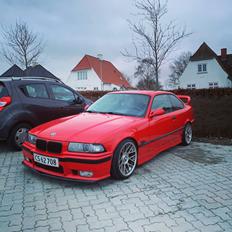 BMW E36 320i (328i)