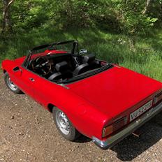 Alfa Romeo Spider 1750 Veloce  (“Coda tronca”)