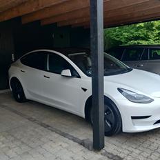 Tesla Model 3 Standard Range Plus