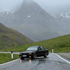 BMW E34 525i