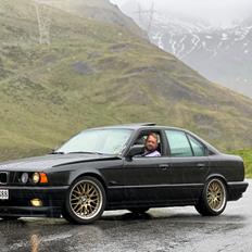 BMW E34 525i