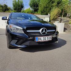 Mercedes Benz CLA 180 Coupe W117  (SOLGT)