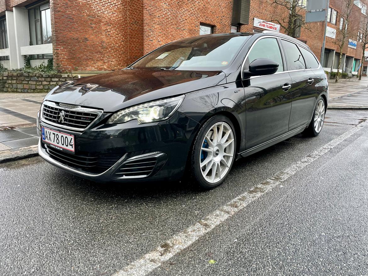 Peugeot 308 SW GT billede 1