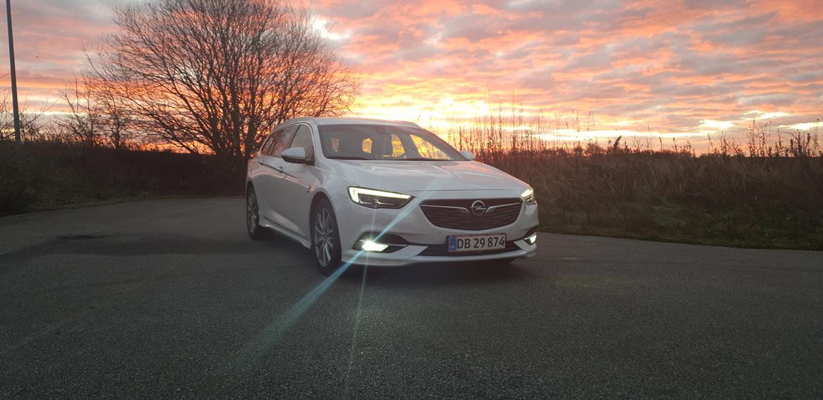 Opel Insignia Sport  Tourer OPC LINE billede 11