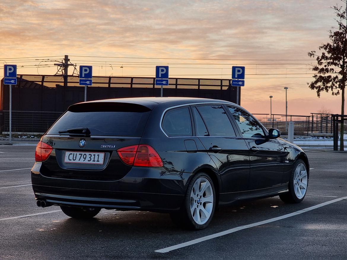 BMW 325i Touring E91 billede 1