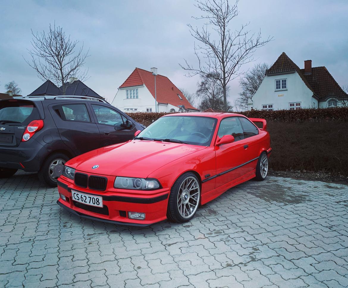 BMW E36 320i (328i) billede 1