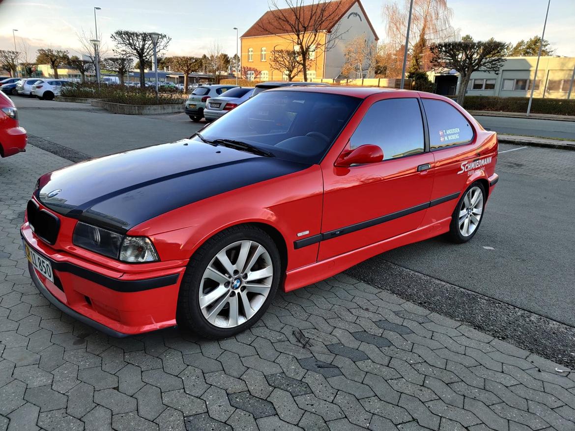 BMW E36 323ti Compact billede 1