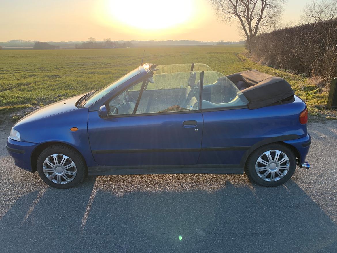 Fiat Punto Cabriolet. billede 1