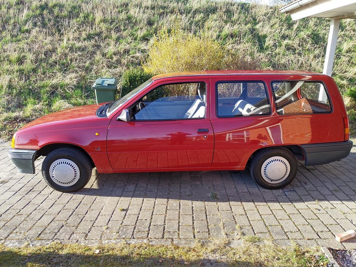 Opel Kadett E Caravan 1.3S LS billede 5