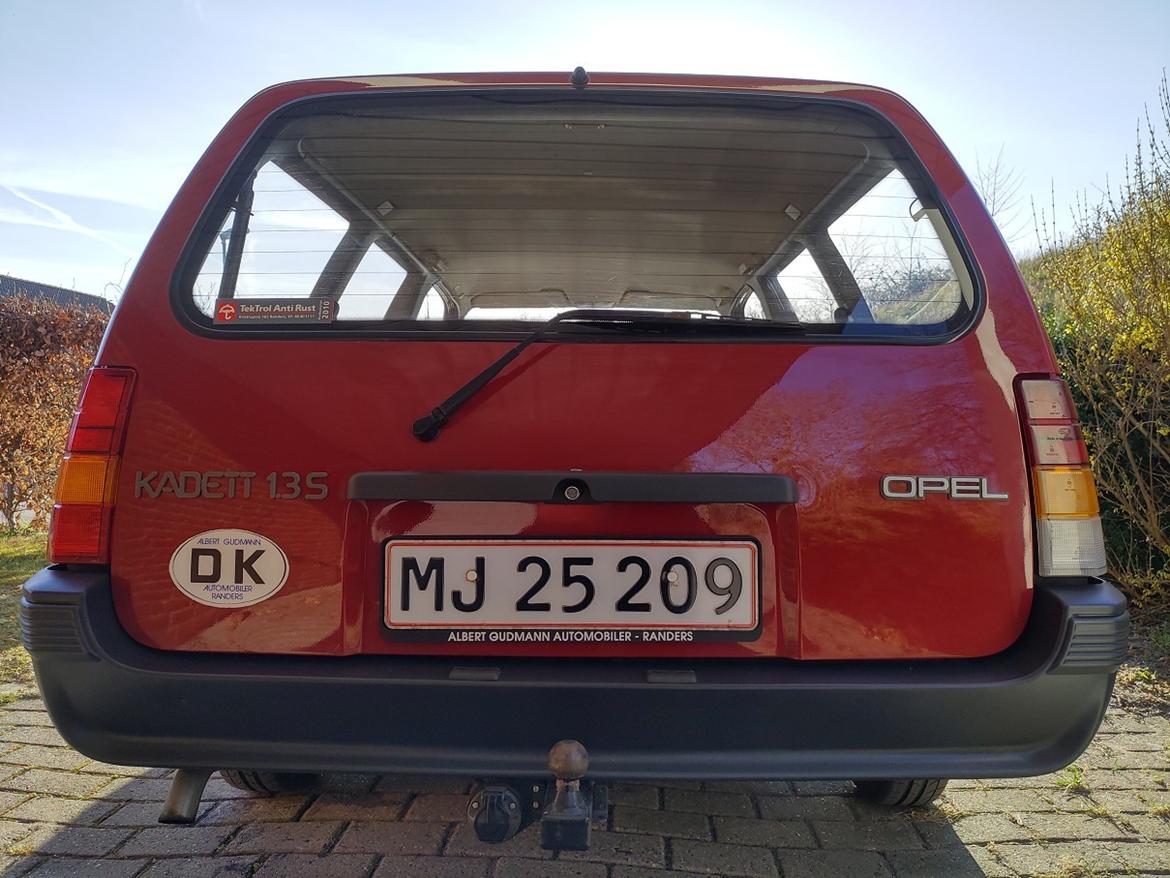 Opel Kadett E Caravan 1.3S LS billede 6