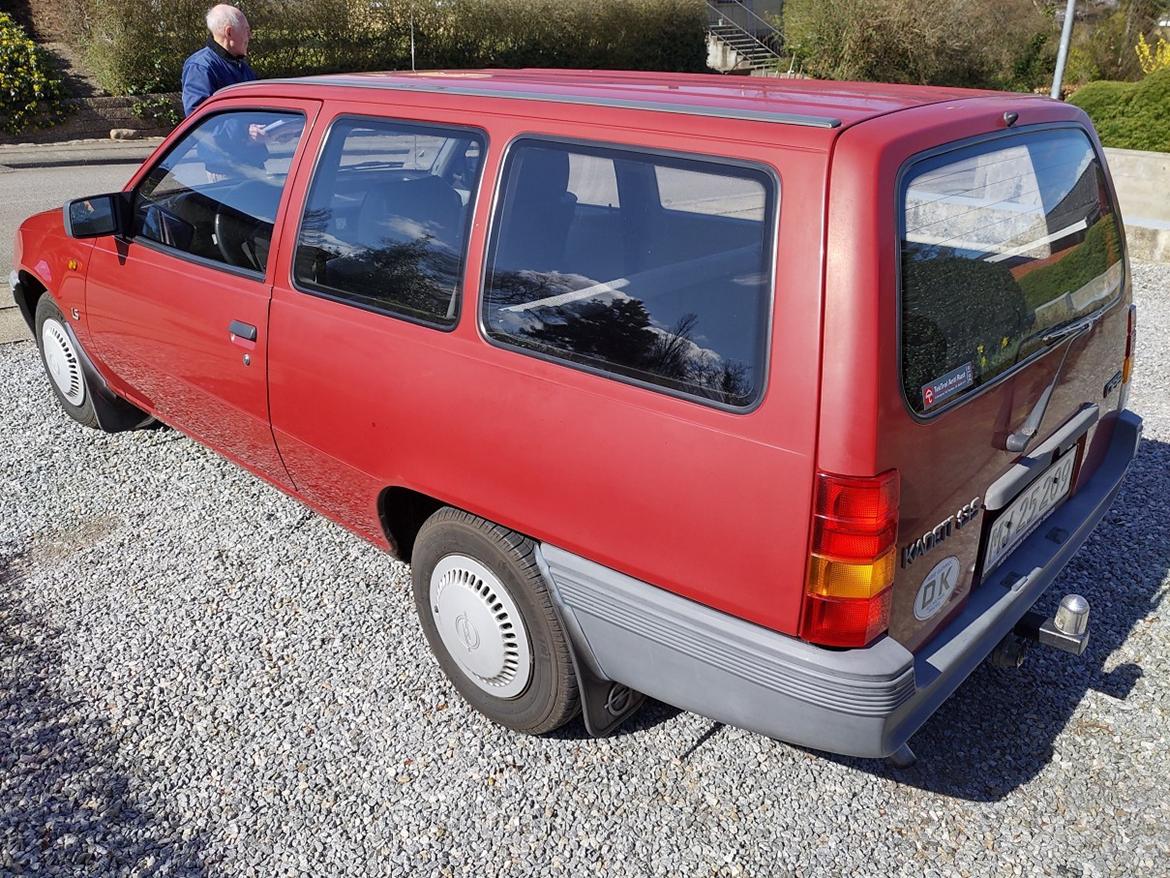Opel Kadett E Caravan 1.3S LS billede 13