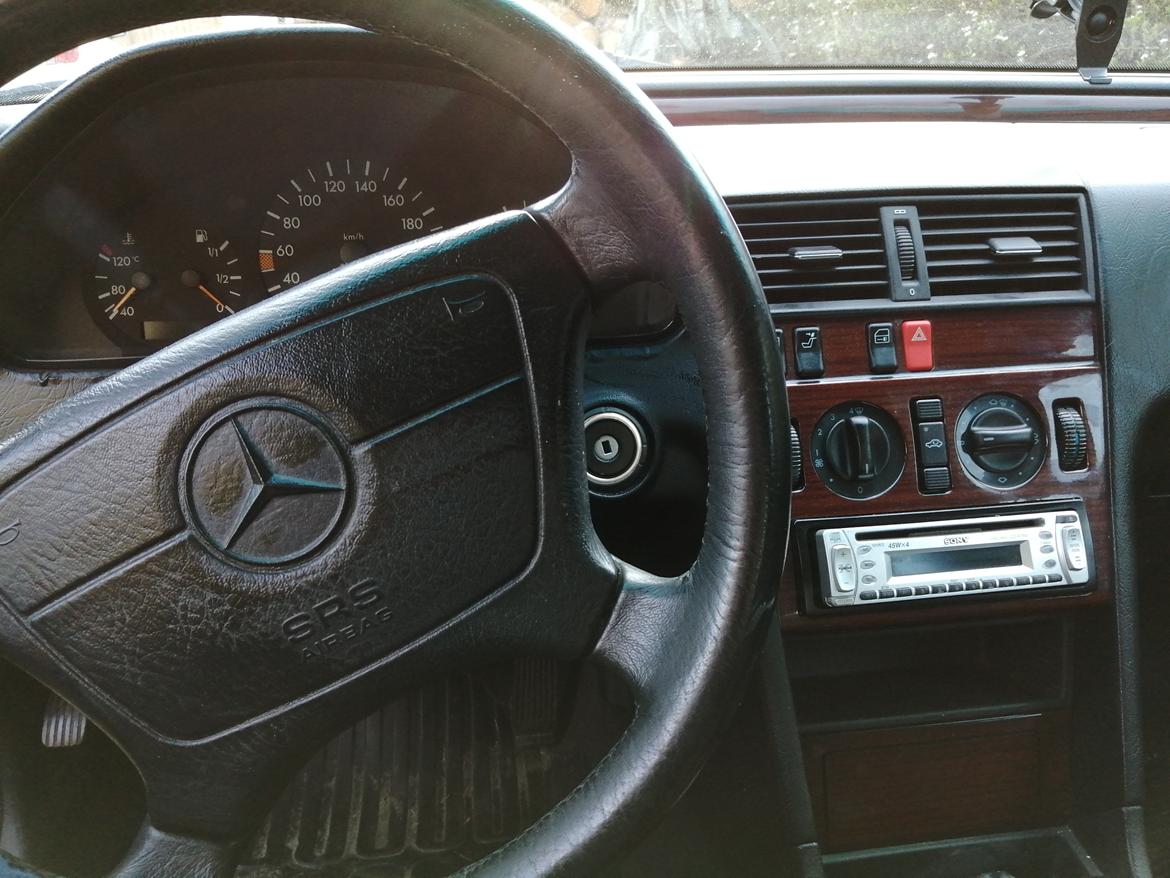 Mercedes Benz 1,8 elegance benzin billede 4