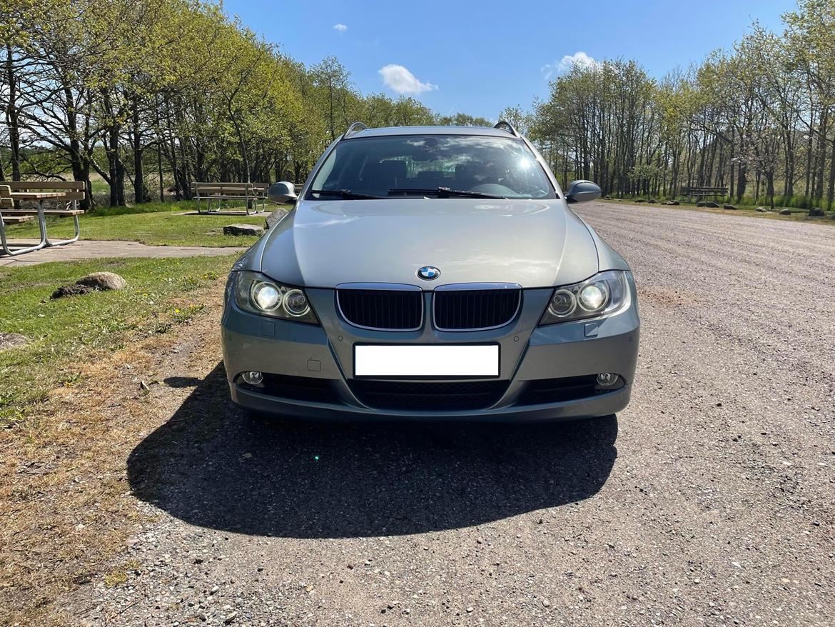 BMW 320d billede 2