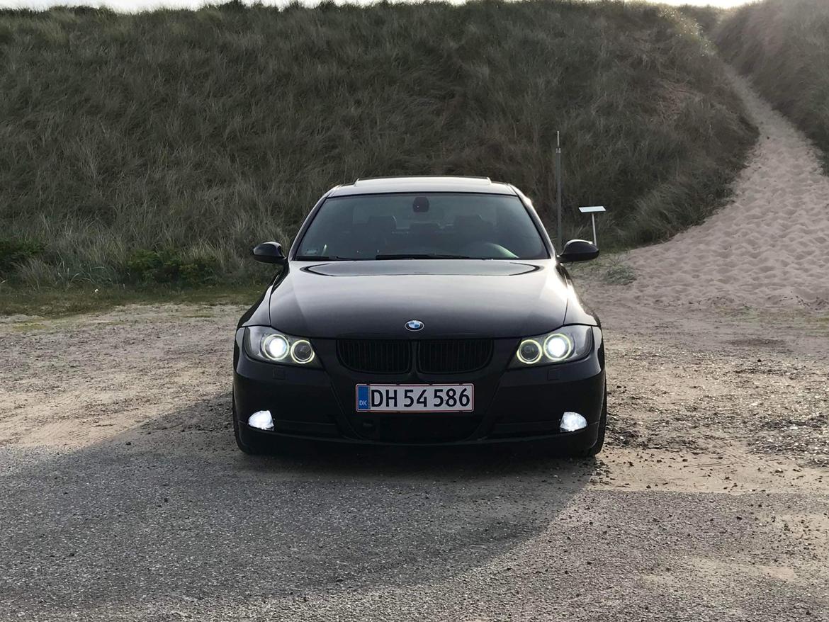BMW E90 325d billede 4