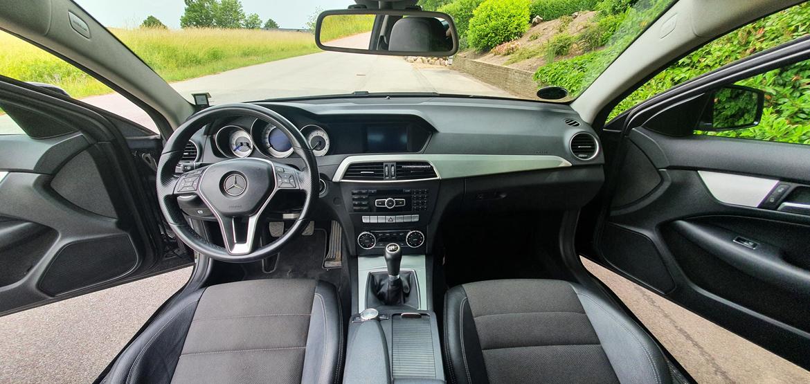 Mercedes Benz C- coupé (SOLGT) billede 5