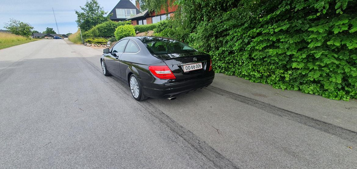 Mercedes Benz C- coupé (SOLGT) billede 2