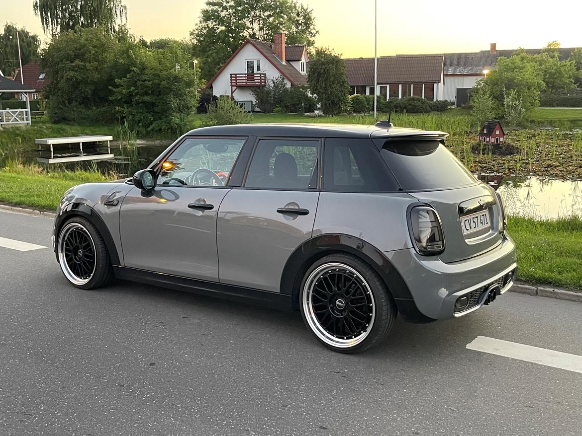 Mini Cooper SD billede 2