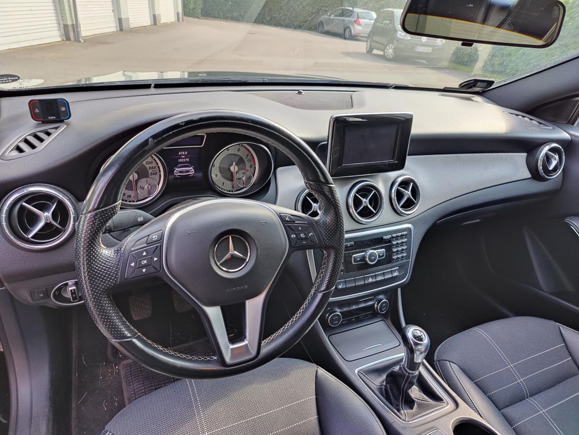 Mercedes Benz CLA 180 Coupe W117  (SOLGT) billede 15