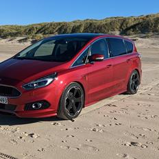 Ford S-Max 2.0 SCTi Titanium