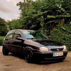 Opel Corsa b Edition 2000