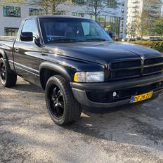 Dodge Ram 1500 5.9 V8 Magnum