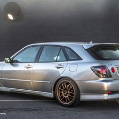 Lexus IS300 Sportcross