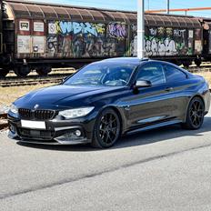 BMW 435i M-Sport 3.0 [Blackout]