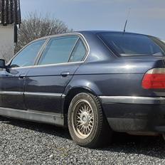 BMW E38 740iLA (Tidl. ministerbil)