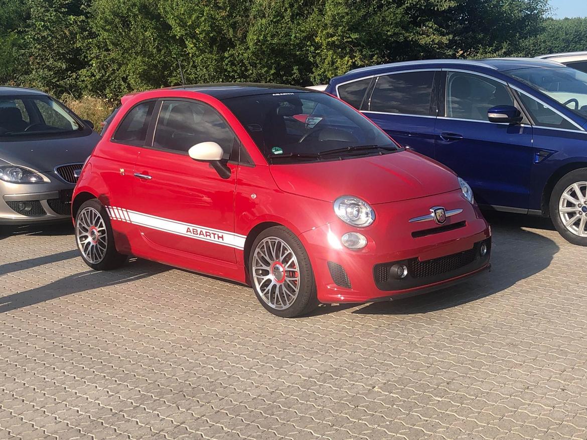 Abarth Fiat 500 Abarth billede 1