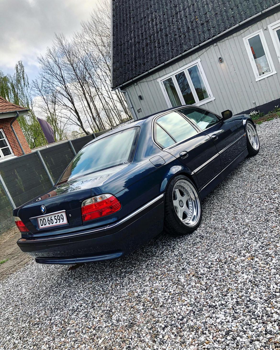 BMW 750i v12 billede 4